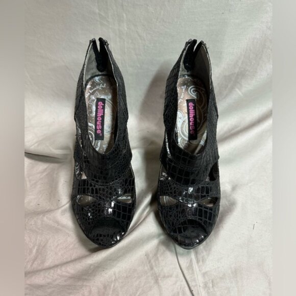 Faux Snakeskin Heel with Peekaboo Toe - Picture 1 of 5